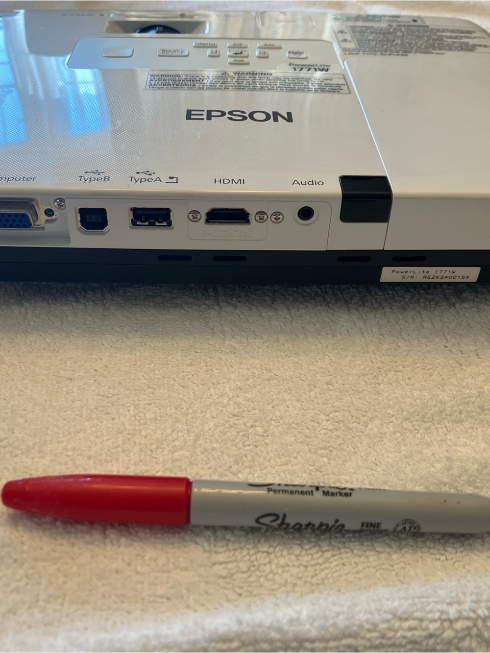 Epson PowerLite 1771W Wireless projector - like new